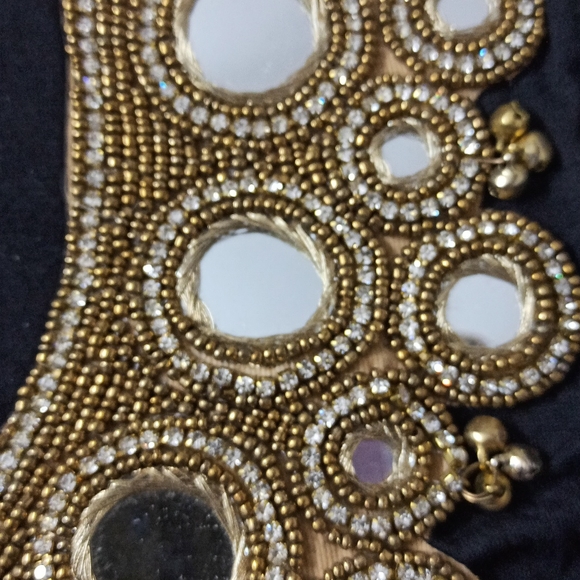 Other - Beautiful Neck Patch